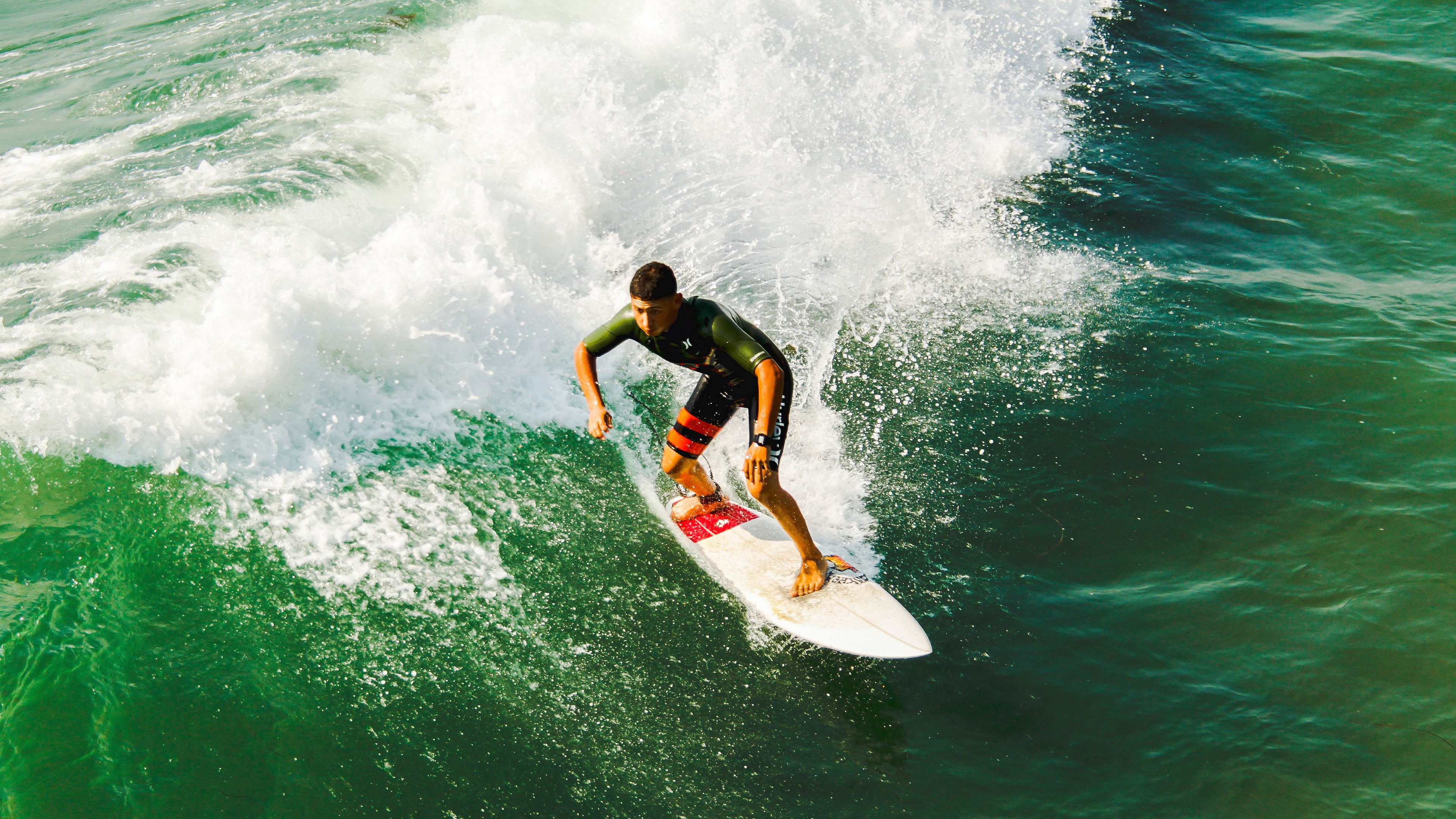 中超球队后防战术录像分析,中超防守型后腰