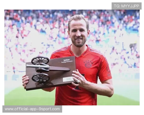 德甲新秀球员崛起闪耀赛场瞬间，德甲新人