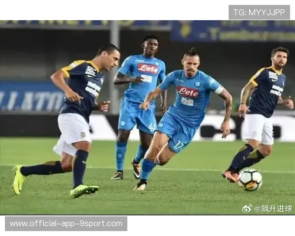 科莫狂轰28脚射门颗粒无收，亚特兰大防线在少打一人的极端情况下未丢球